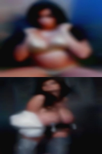 Nude girls nude visit castle.