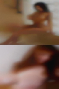 Making pussy in home.